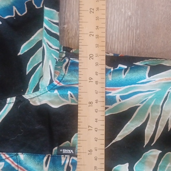 Vans Shirt Mens Large Blue Button Short Sleeve Hawaiian Athletic Leisure Golf - Picture 6 of 8